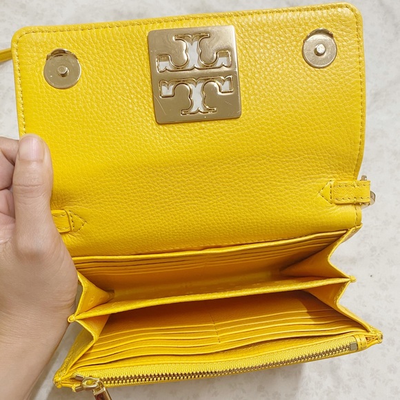 Tory Burch Britten chain wallet Crossbody bag - Picture 2 of 8